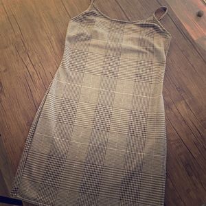 Cute sleeveless party dress!